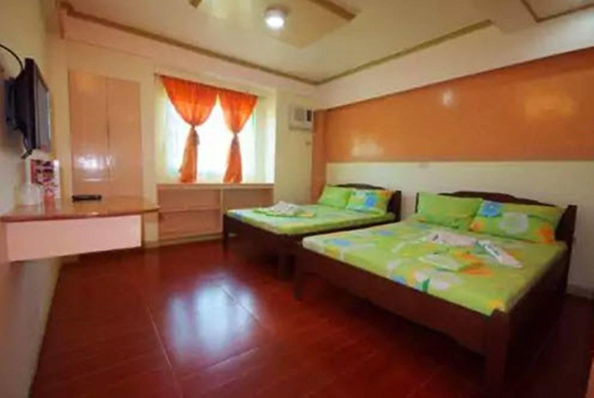 Apartelle De Francesca Puerto Galera Εξωτερικό φωτογραφία